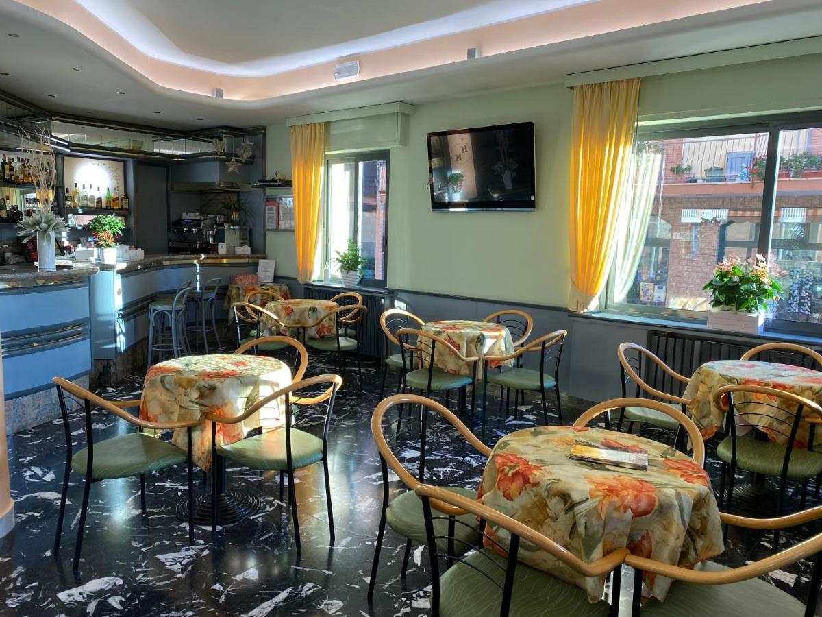 Hotel Moresco Andora ภายนอก รูปภาพ