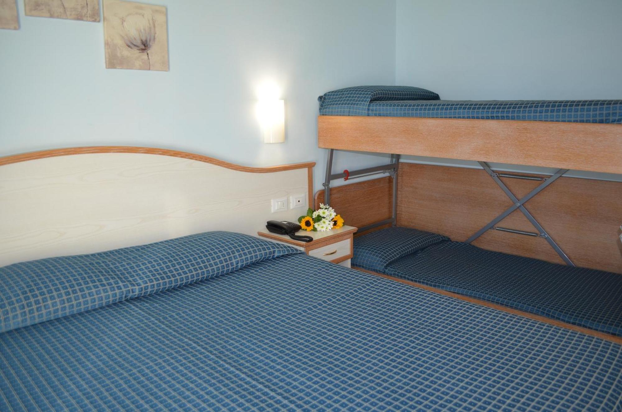 Hotel Moresco Andora ภายนอก รูปภาพ